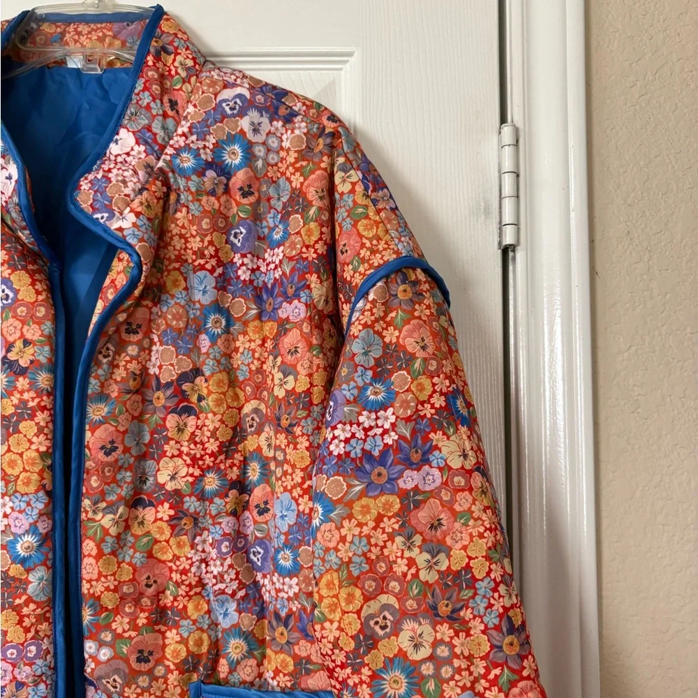 Boutique Quilted Floral Women's Oriental Style Open Front Jacket Size Medium